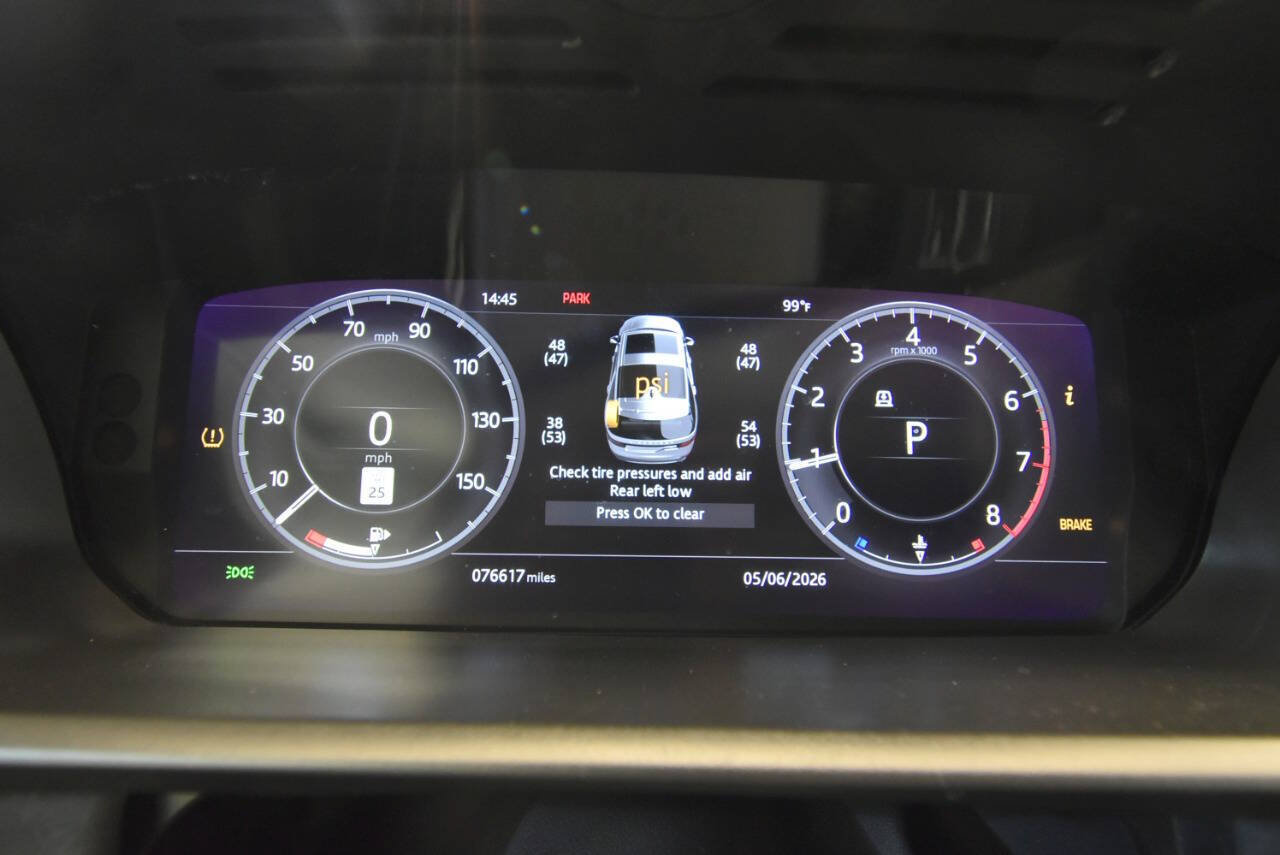 Used 2020 Land Rover Discovery Landmark AWD/4WD image 34
