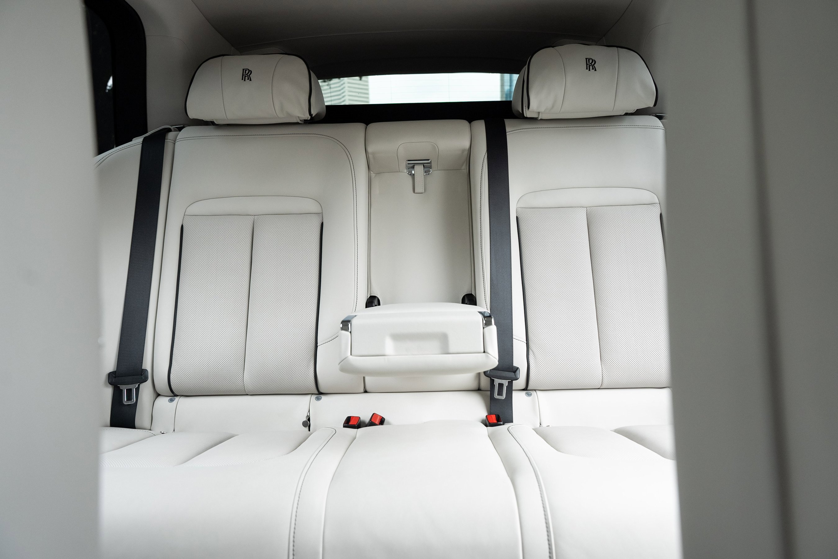 Used 2023 Rolls-Royce Cullinan w/ Cullinan Package image 49