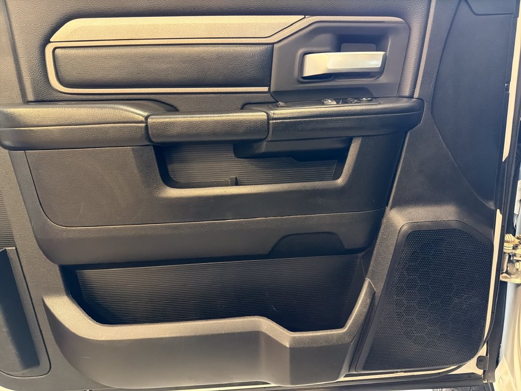 Used 2019 RAM 3500 Tradesman AWD/4WD image 11