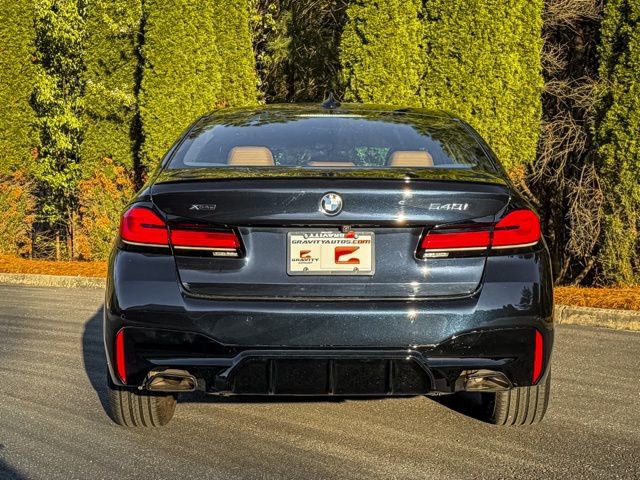 Used 2023 BMW 540i xDrive w/ M Sport Package image 16