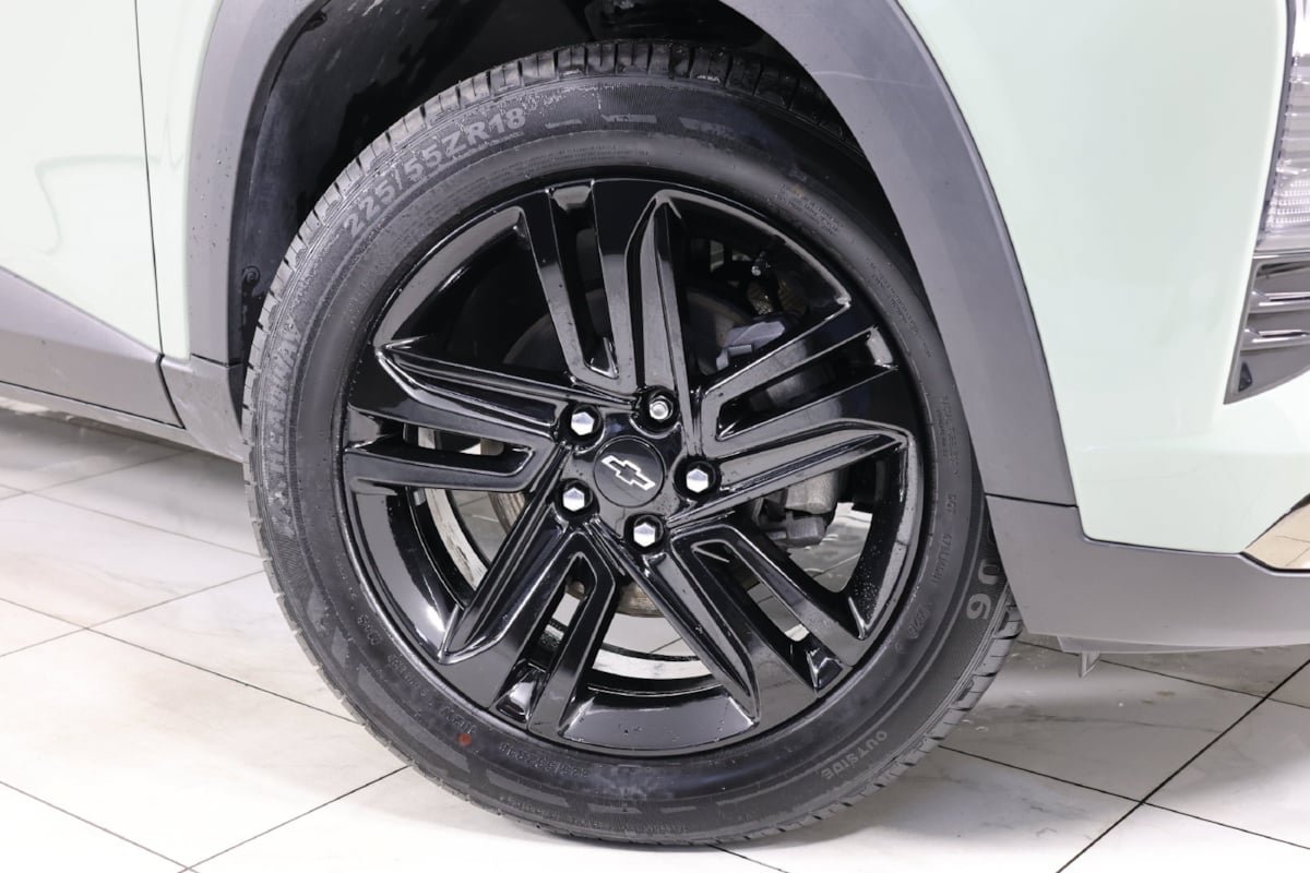 Used 2024 Chevrolet Trax ACTIV FWD image 12