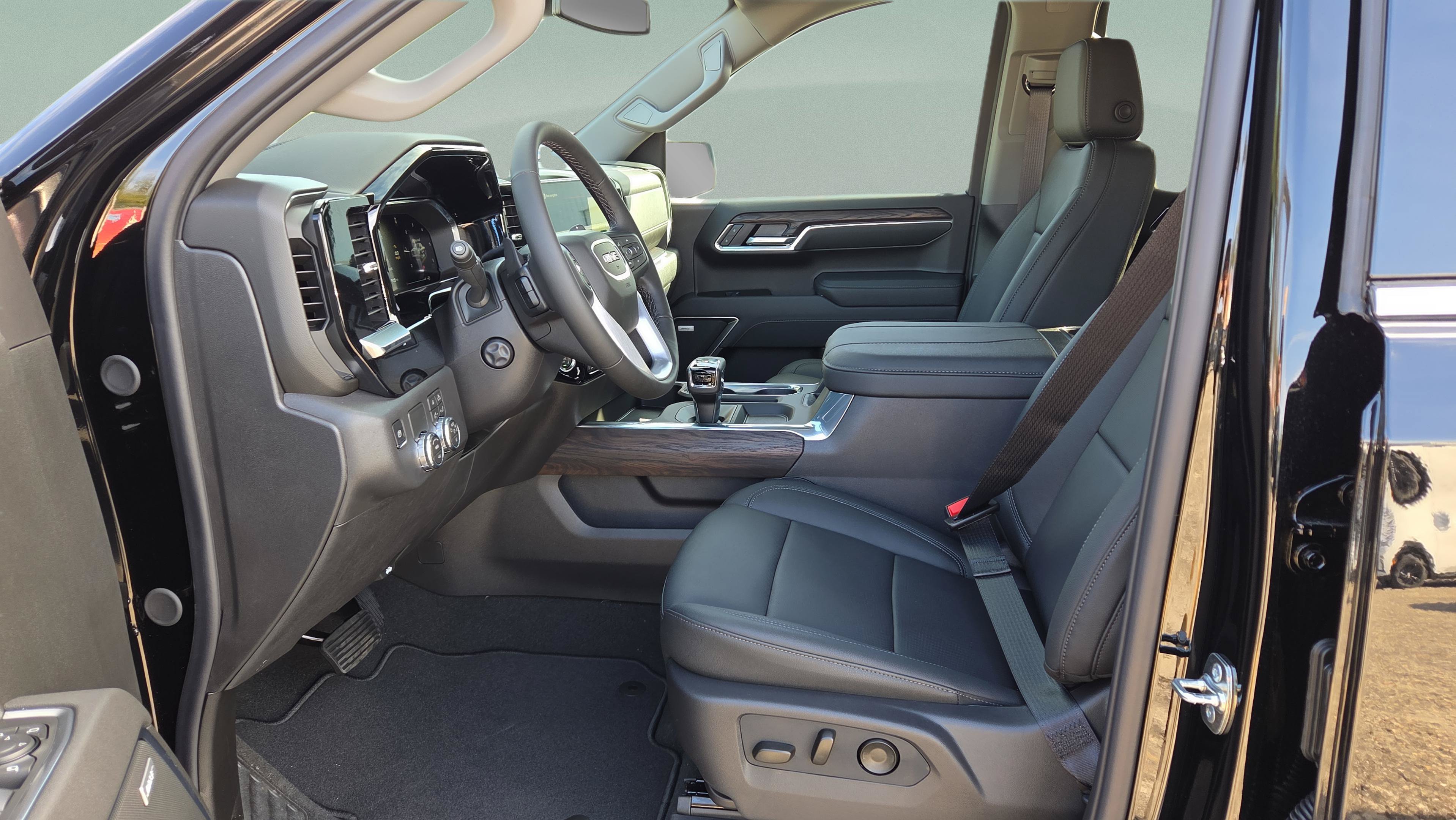 New 2026 GMC Sierra 1500 SLT w/ SLT Premium Plus Package RWD image 14