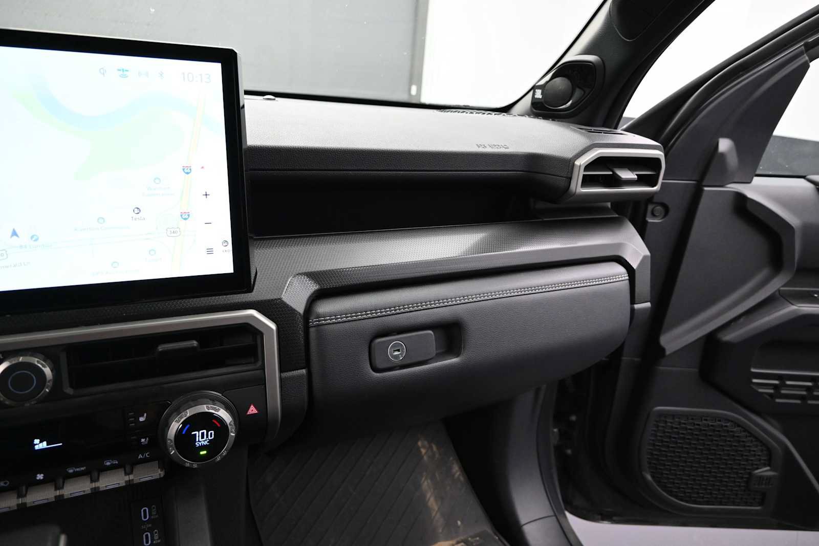 Used 2025 Toyota 4Runner Limited AWD/4WD image 20