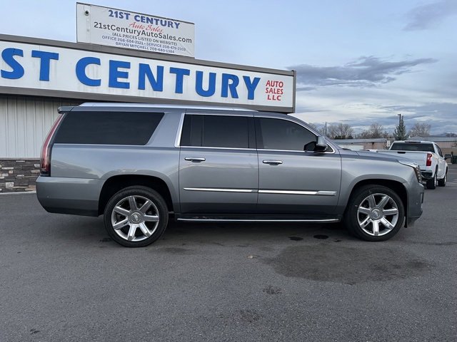 Used 2019 Cadillac Escalade ESV Luxury image 16