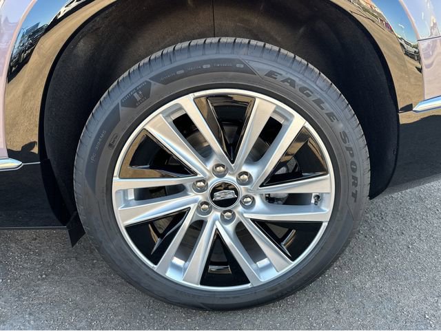 New 2026 Cadillac Vistiq Luxury AWD/4WD image 4
