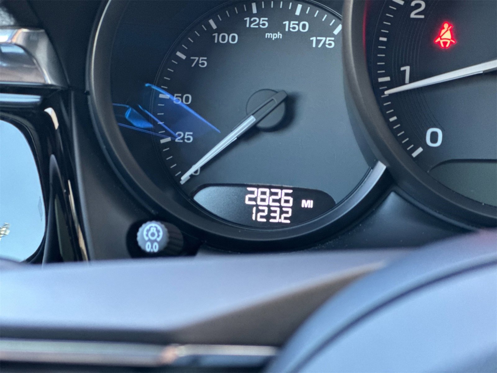 Used 2025 Porsche Macan image 30