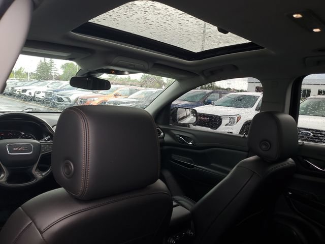 Used 2020 GMC Acadia AT4 w/ GMC Pro Grade Package AWD/4WD image 11