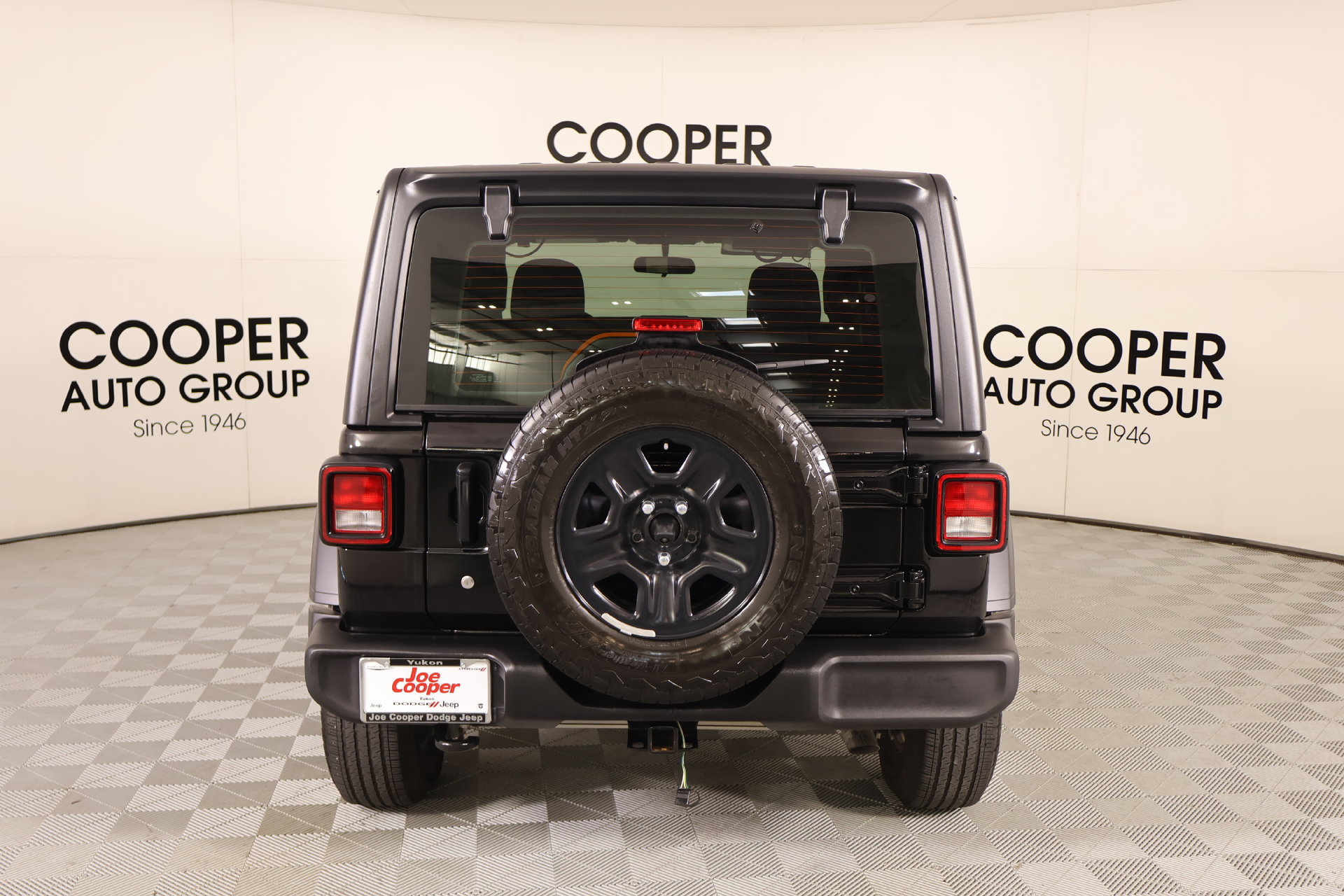 Used 2024 Jeep Wrangler Sport AWD/4WD image 19