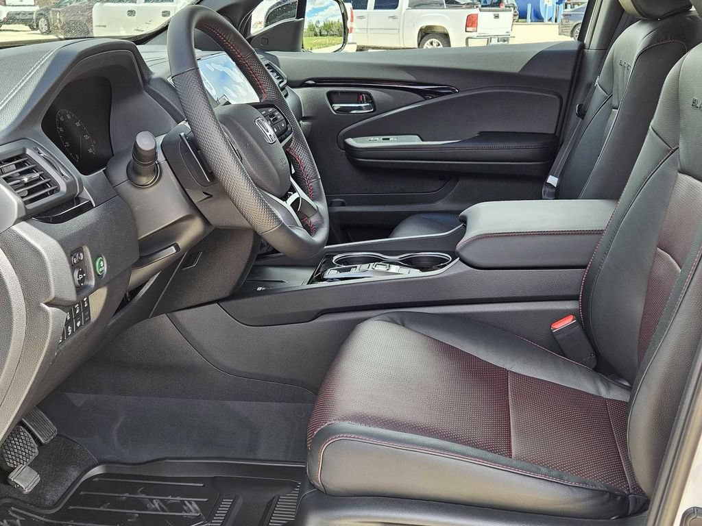 New 2026 Honda Ridgeline Black Edition image 13