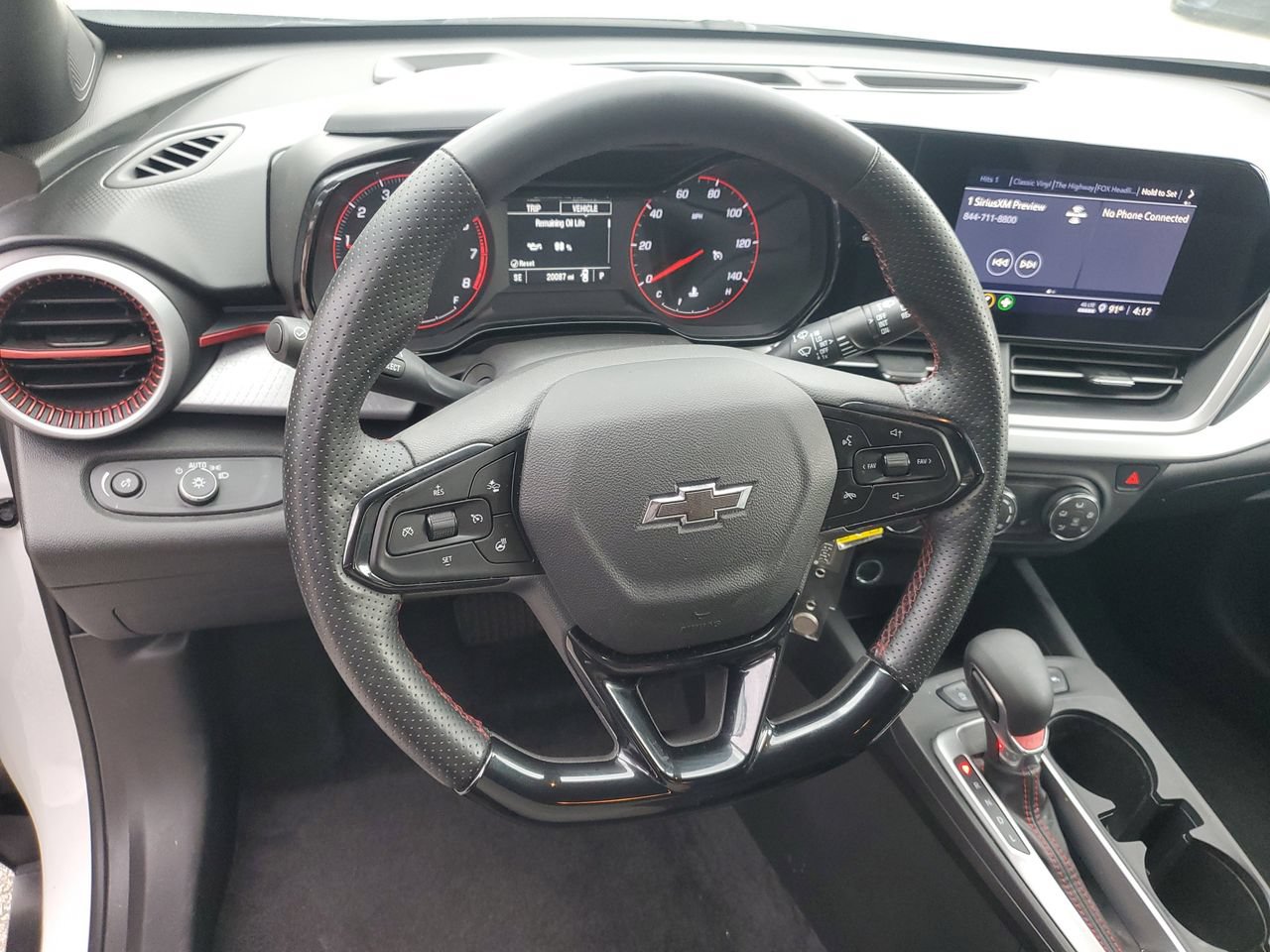 Used 2025 Chevrolet Trax RS w/ Driver Confidence Package FWD image 16