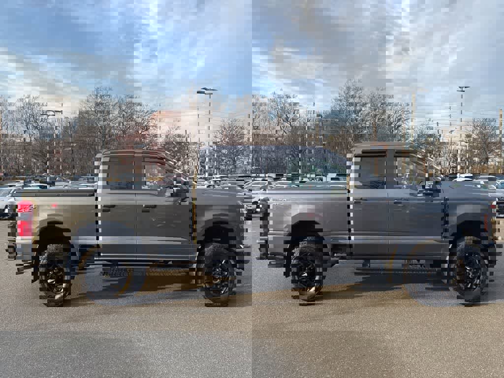 Used 2023 Ford F250 XL w/ STX Appearance Package image 12