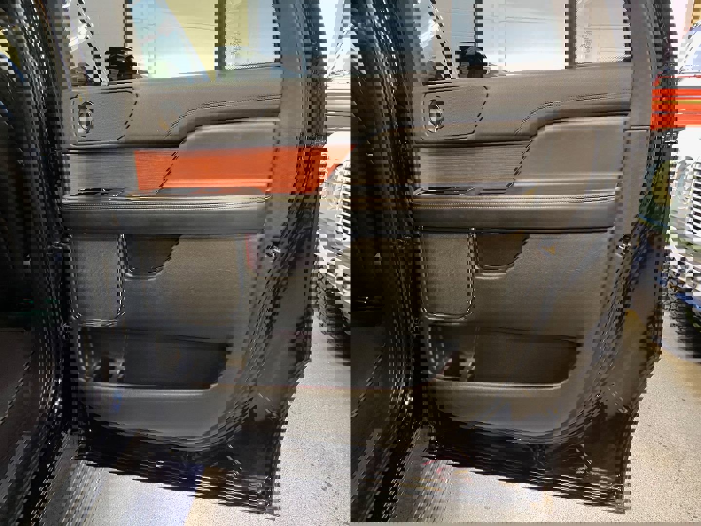 Used 2020 Lincoln Navigator L Reserve image 22