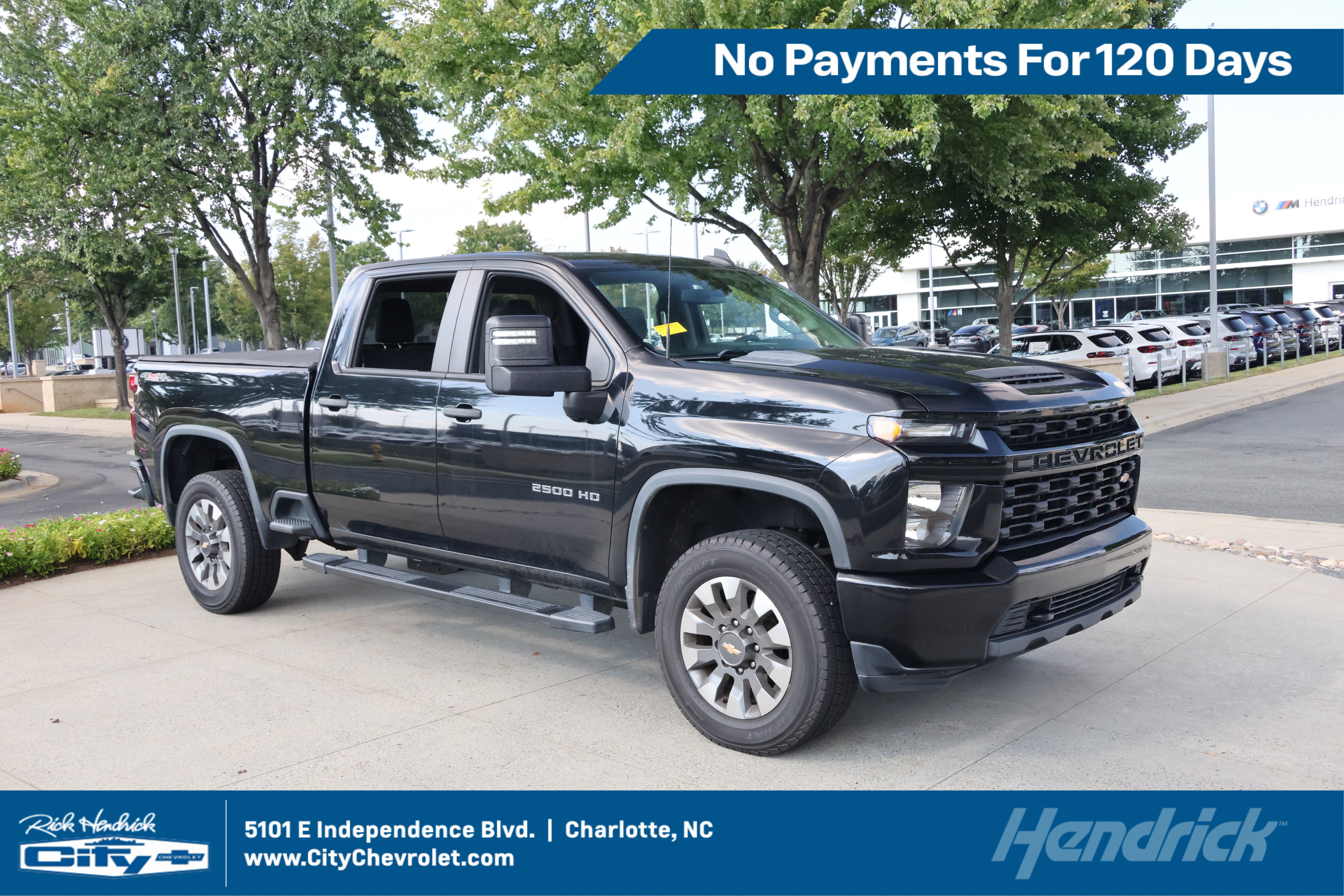 Used 2022 Chevrolet Silverado 2500 Custom w/ Custom Value Package AWD/4WD image 1