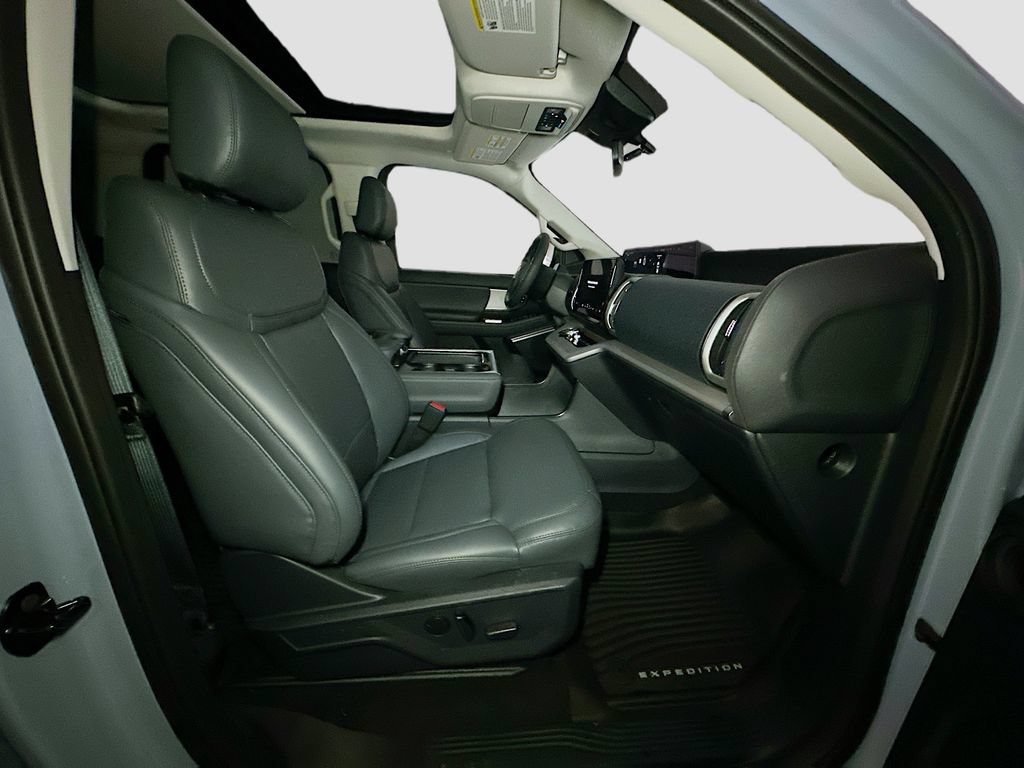 New 2026 Ford Expedition Active AWD/4WD image 38