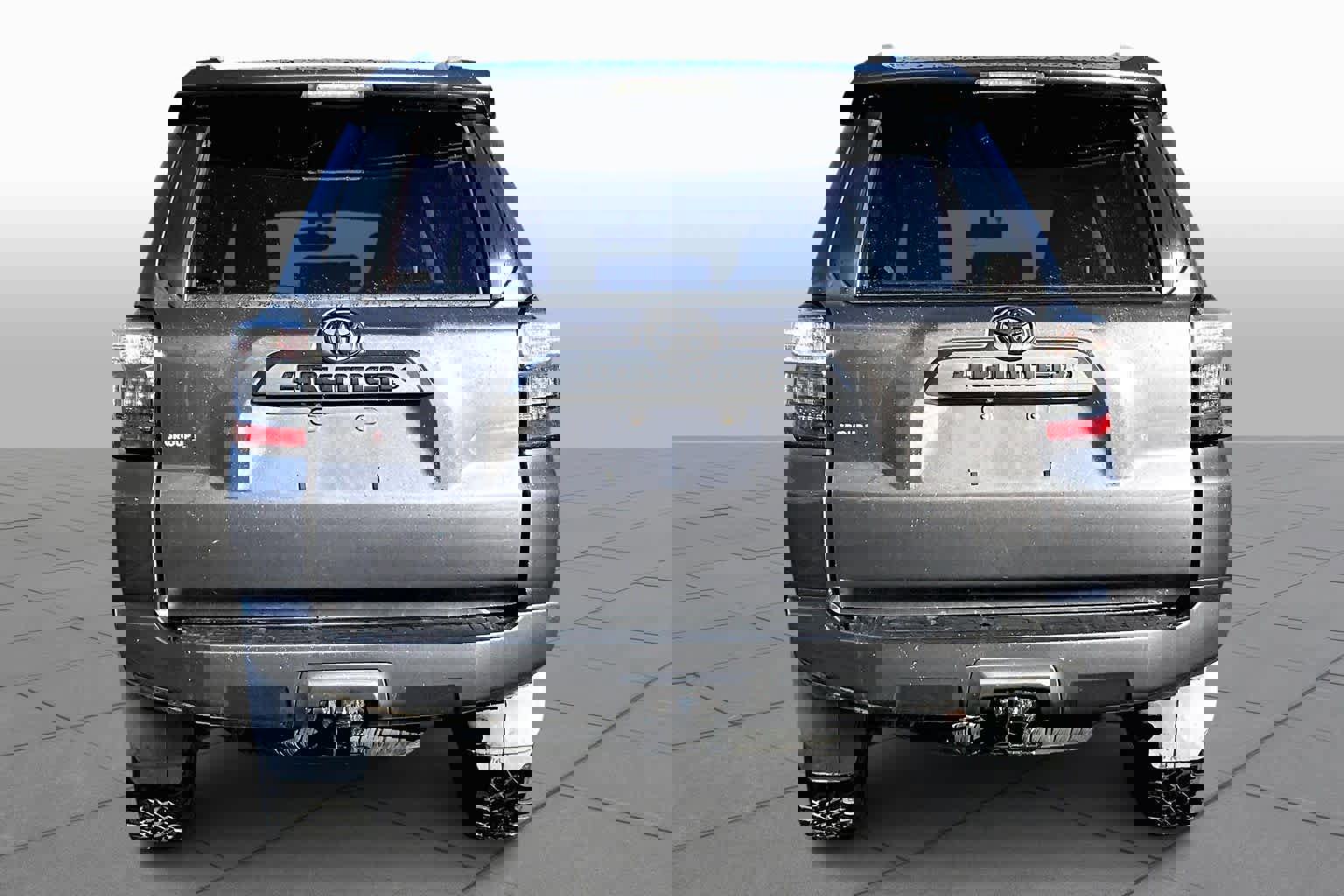 Used 2017 Toyota 4Runner SR5 image 4