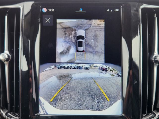 Certified 2025 Volvo XC60 B5 Plus AWD/4WD image 23