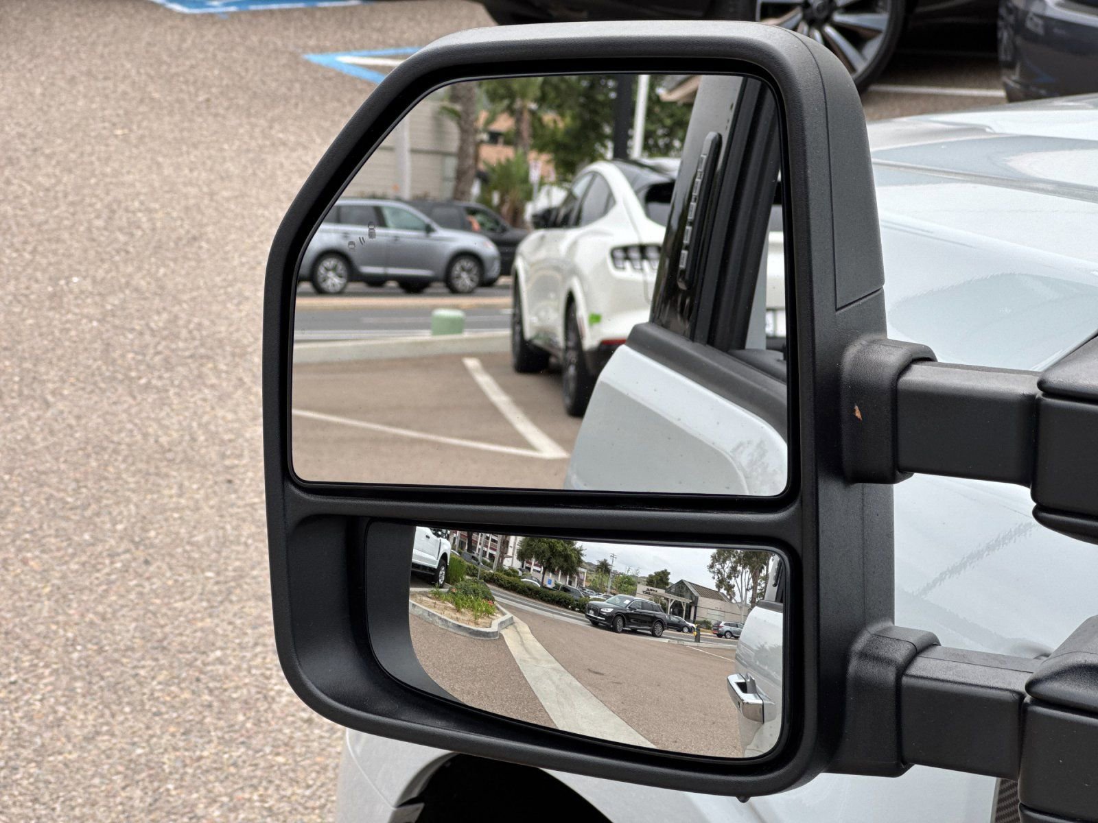 Used 2024 Ford F150 XLT w/ Equipment Group 302A MID image 31