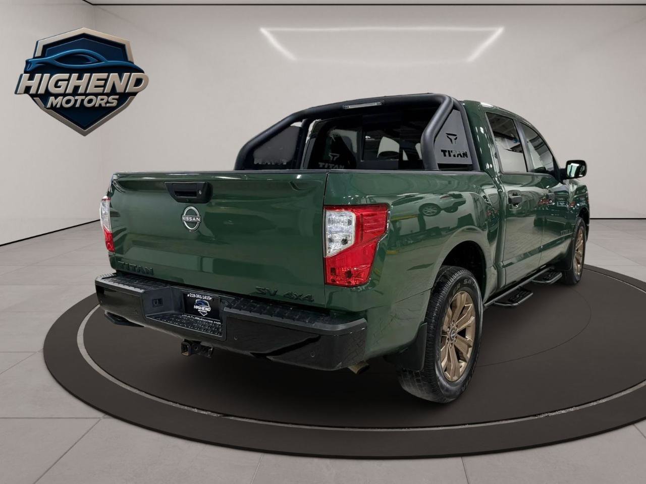 Used 2024 Nissan Titan SV w/ SV Bronze Edition Package image 6