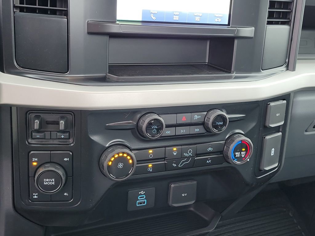 New 2026 Ford F250 XL w/ XL Off-Road Package image 26