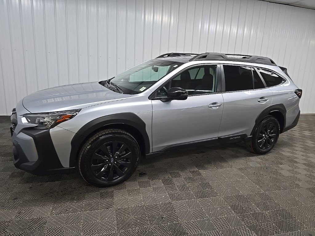 Used 2023 Subaru Outback Onyx Edition image 6