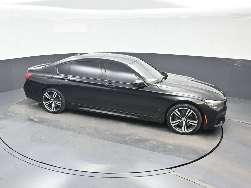 Used 2019 BMW 740i w/ M Sport Package RWD image 23