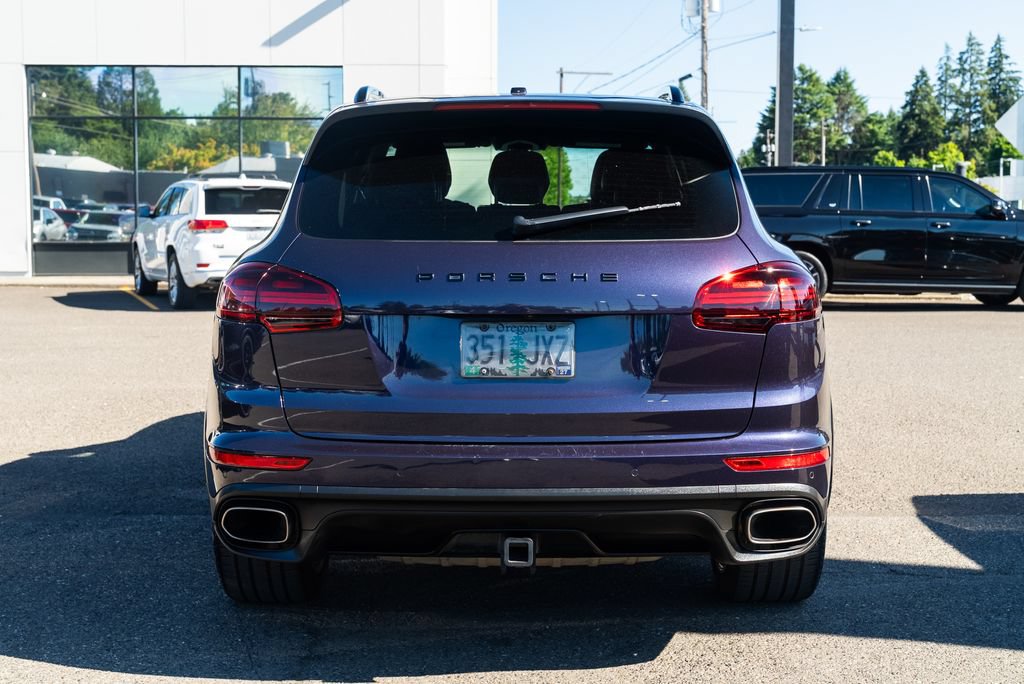 Used 2017 Porsche Cayenne AWD/4WD image 6