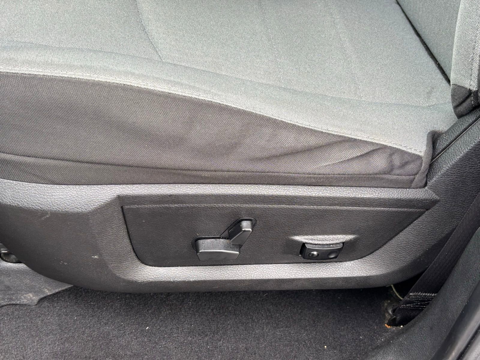 Used 2023 RAM 1500 Classic SLT w/ Trailer & Traction Group image 20