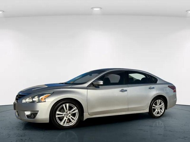 Used 2014 Nissan Altima 3.5 SL w/ Technology Package