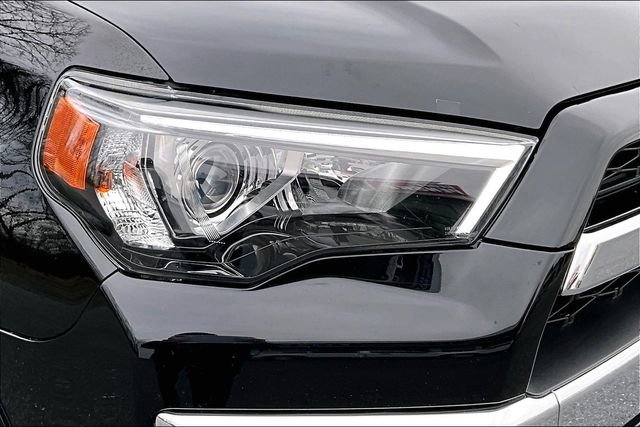 Used 2019 Toyota 4Runner Limited image 32