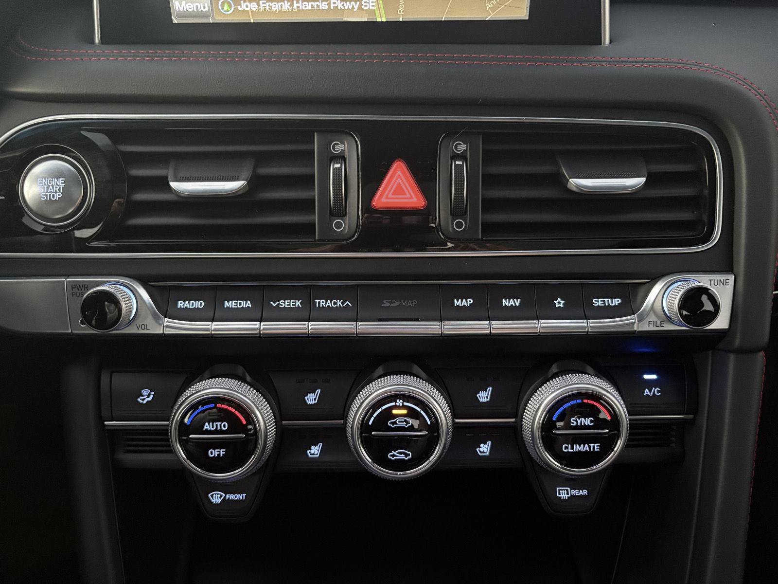 Used 2019 Genesis G70 3.3T image 35