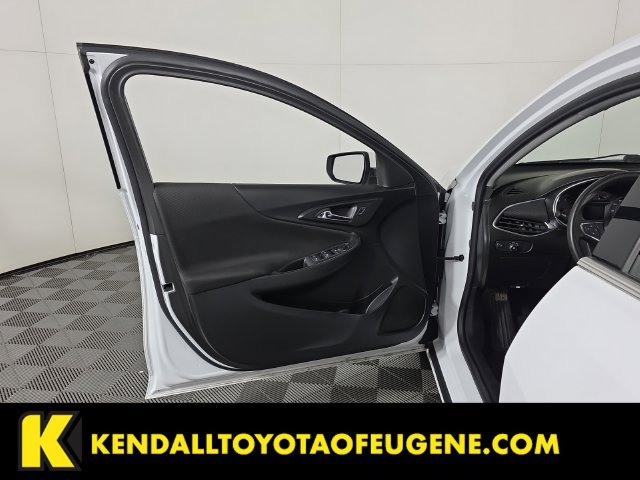 Used 2021 Chevrolet Malibu LT FWD image 21