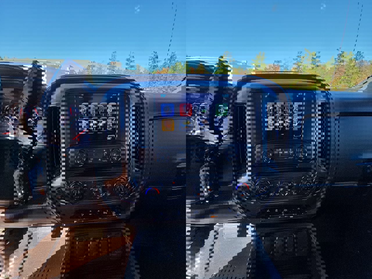 Used 2019 Chevrolet Silverado 2500 LTZ w/ Vortec Plus Package image 47