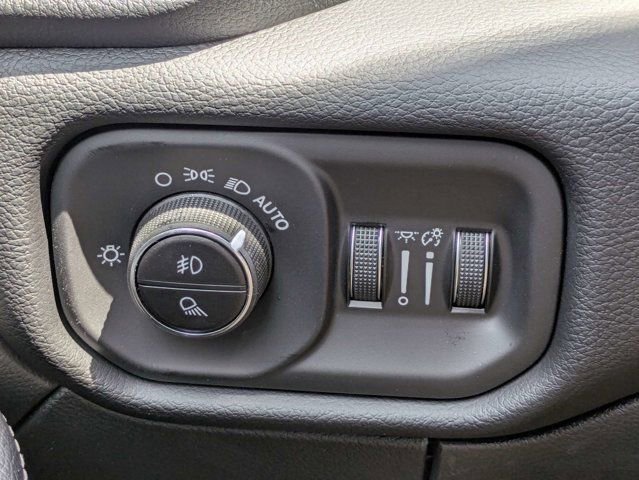 New 2026 RAM 2500 Laramie AWD/4WD image 24