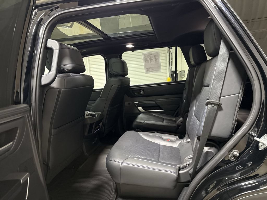 Used 2023 Toyota Sequoia Platinum AWD/4WD image 23
