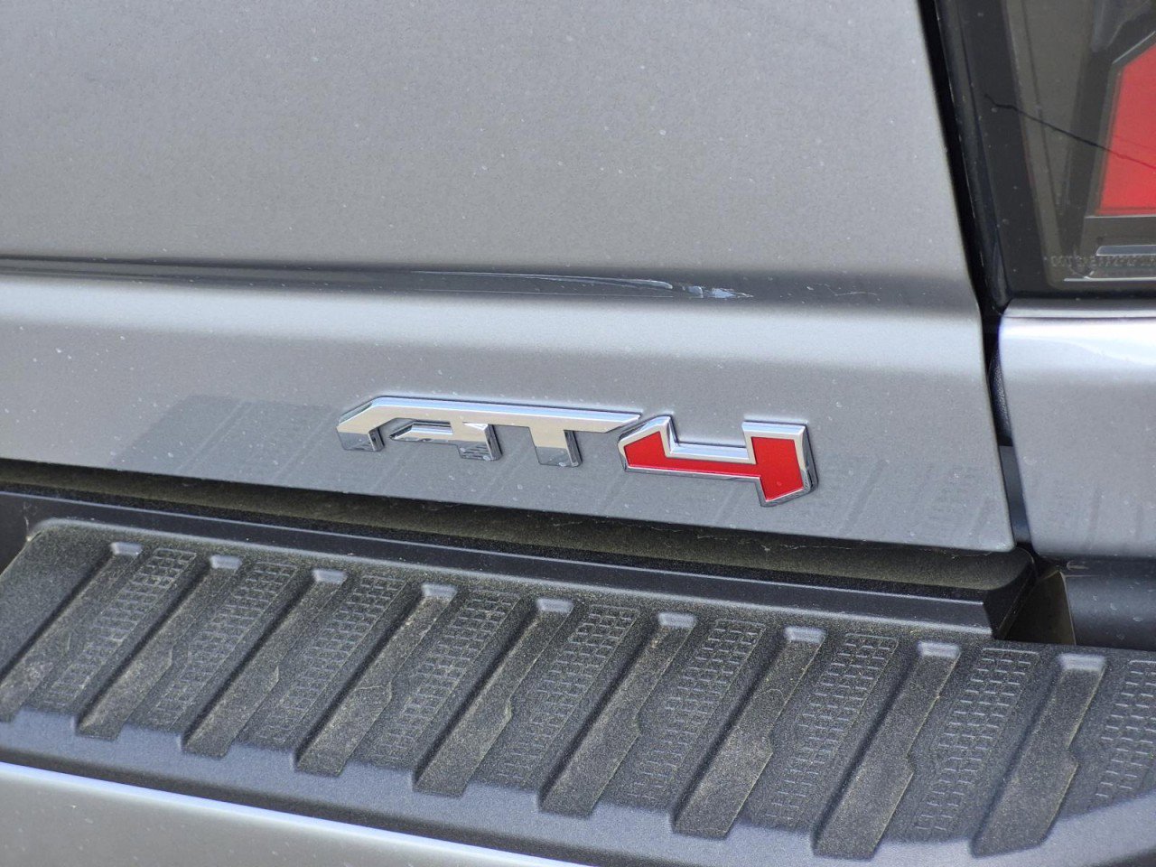 New 2026 GMC Sierra 2500 AT4 w/ AT4 Premium Plus Package image 6