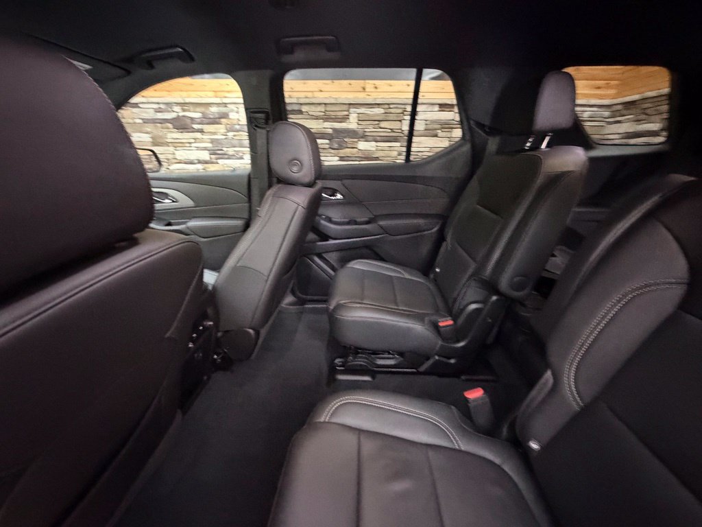 Used 2023 Chevrolet Traverse LT w/ LPO, Floor Liner Package AWD/4WD image 45