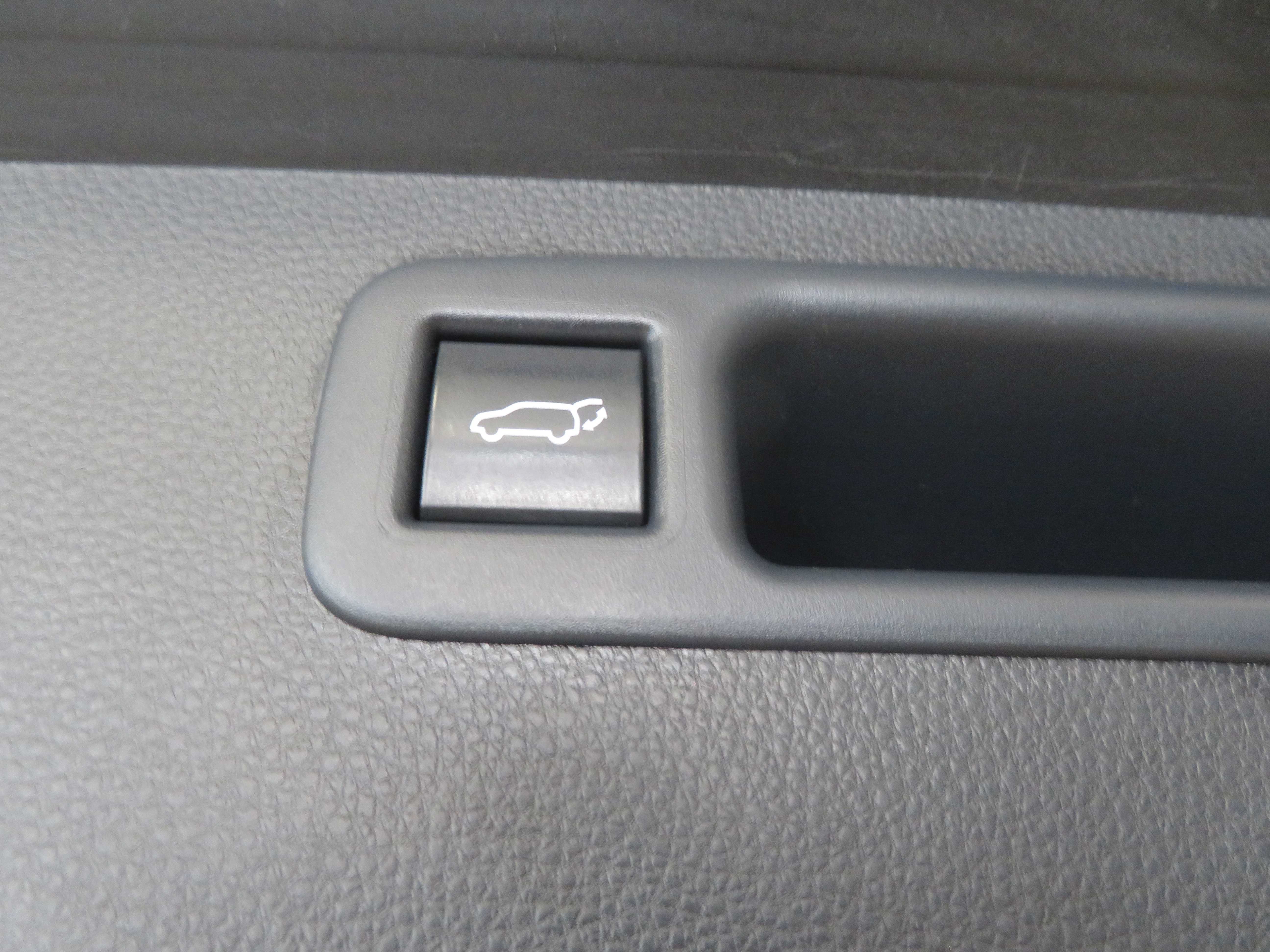 Used 2021 Toyota Highlander XSE AWD/4WD image 60
