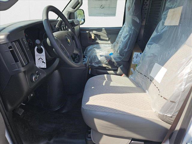 New 2025 Chevrolet Express 2500 w/ Driver Convenience Package image 15