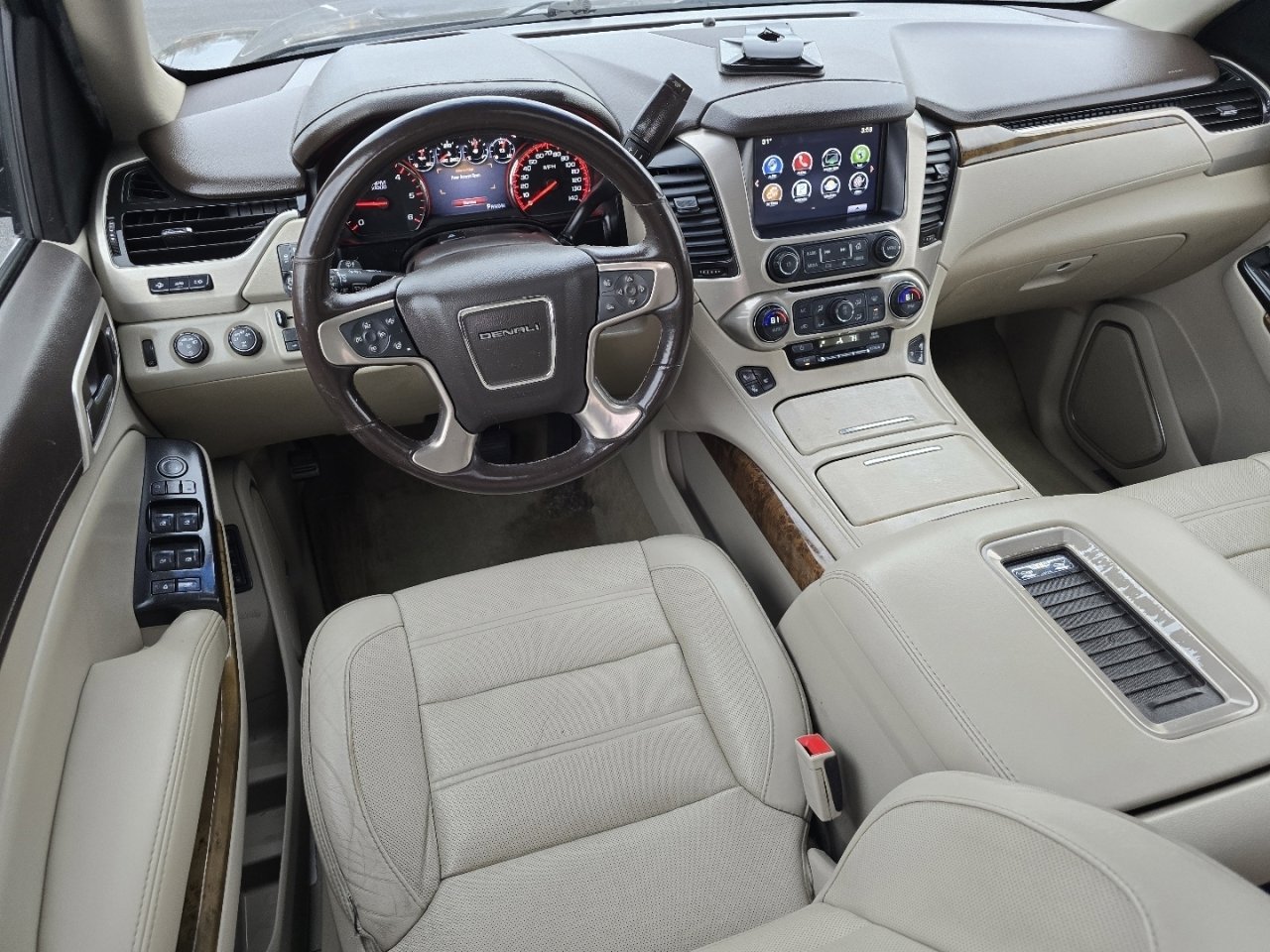 Used 2016 GMC Yukon XL Denali w/ Open Road Package image 30