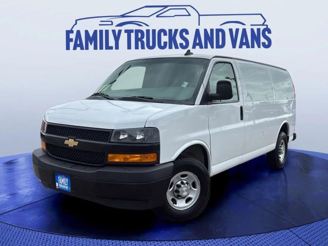 Used 2021 Chevrolet Express 2500 w/ Driver Convenience Package RWD image 1