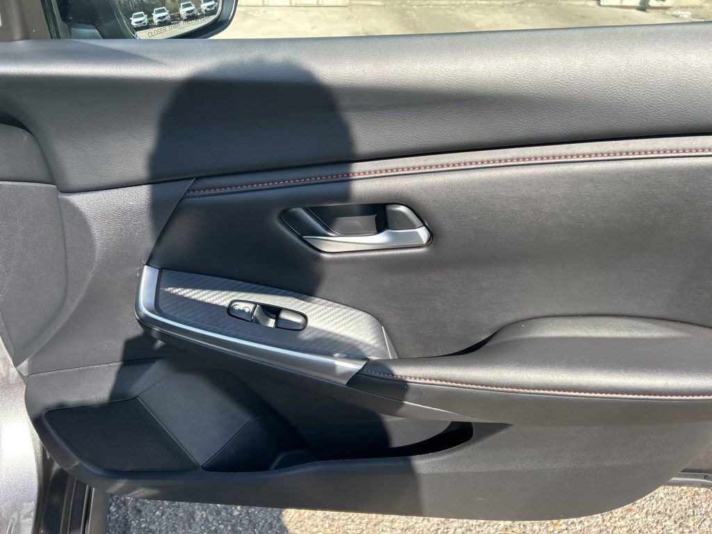 Used 2025 Nissan Sentra SR image 26