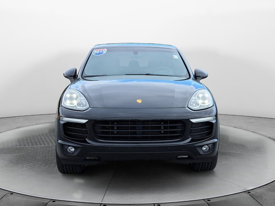 Used 2015 Porsche Cayenne S w/ Premium Package AWD/4WD image 2