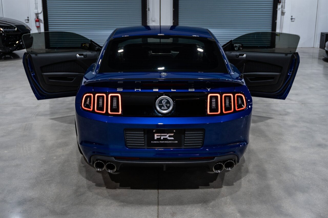 Used 2013 Ford Mustang Shelby GT500 RWD image 36