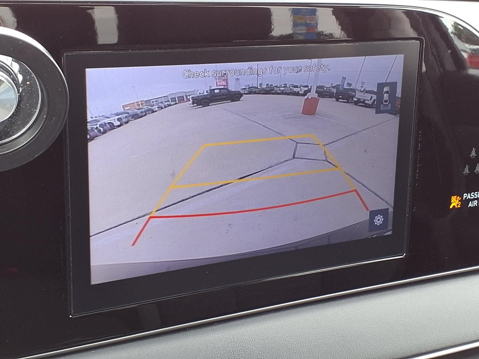 Used 2022 Hyundai Palisade SEL w/ Winter Package FWD image 10