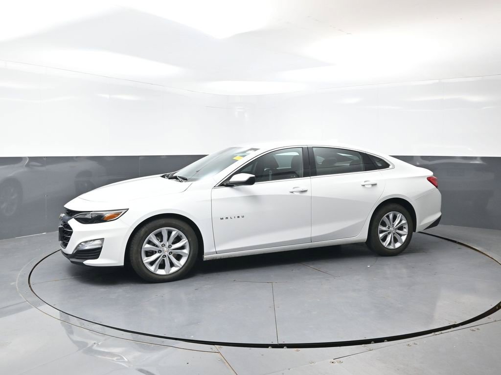 Used 2025 Chevrolet Malibu LT FWD image 9