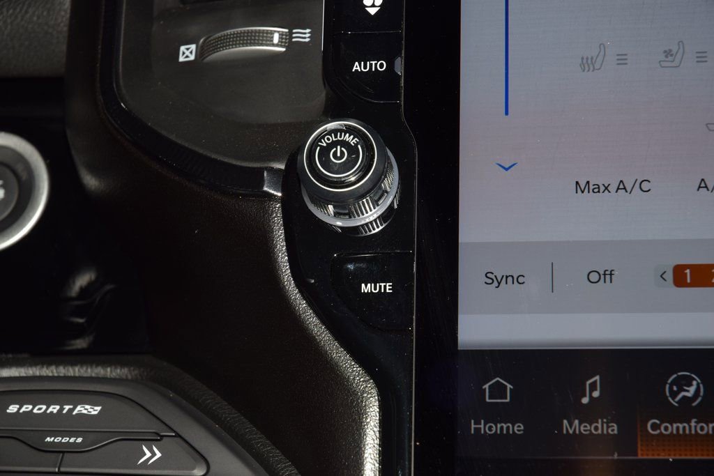 Used 2026 RAM 1500 Rebel w/ G/T Package image 36