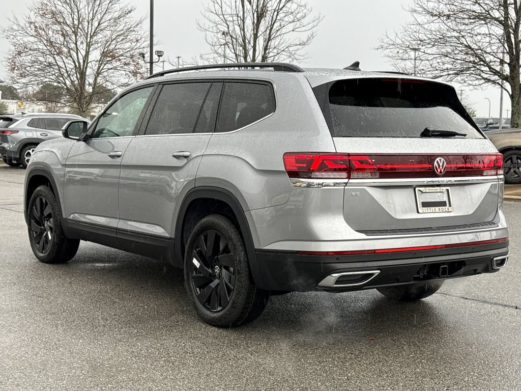 New 2026 Volkswagen Atlas SE FWD image 3