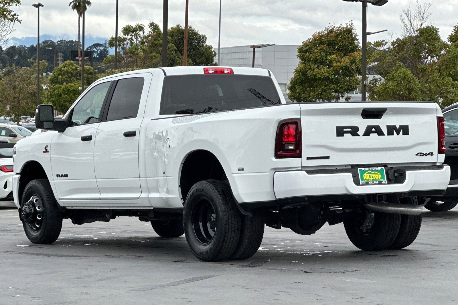 New 2026 RAM 3500 Big Horn AWD/4WD image 6