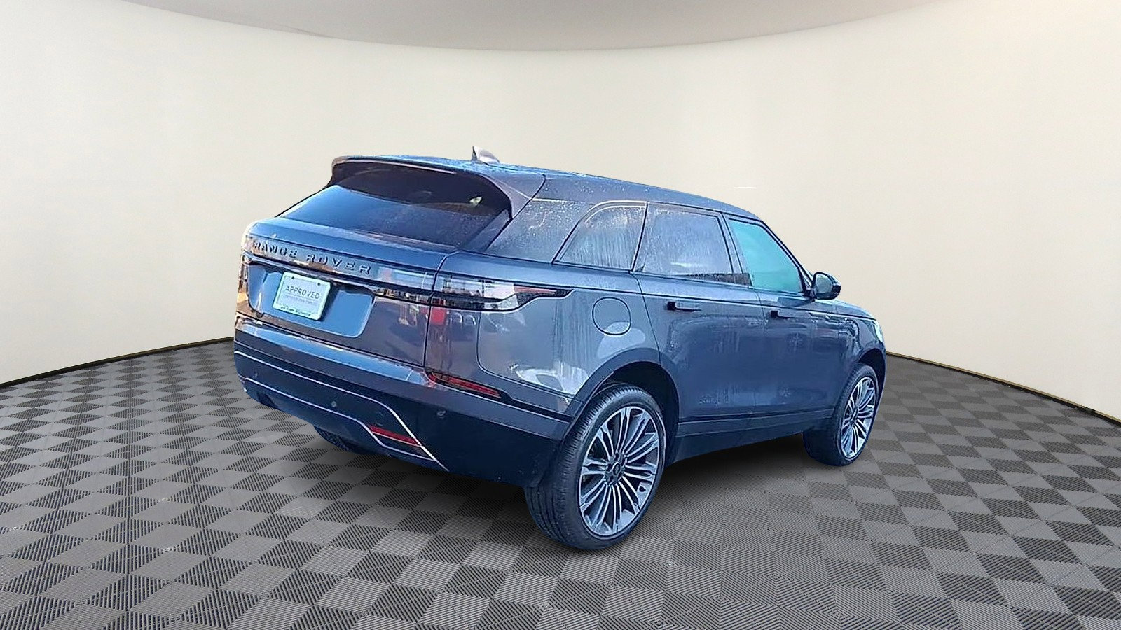 Used 2024 Land Rover Range Rover Velar Dynamic HSE image 8