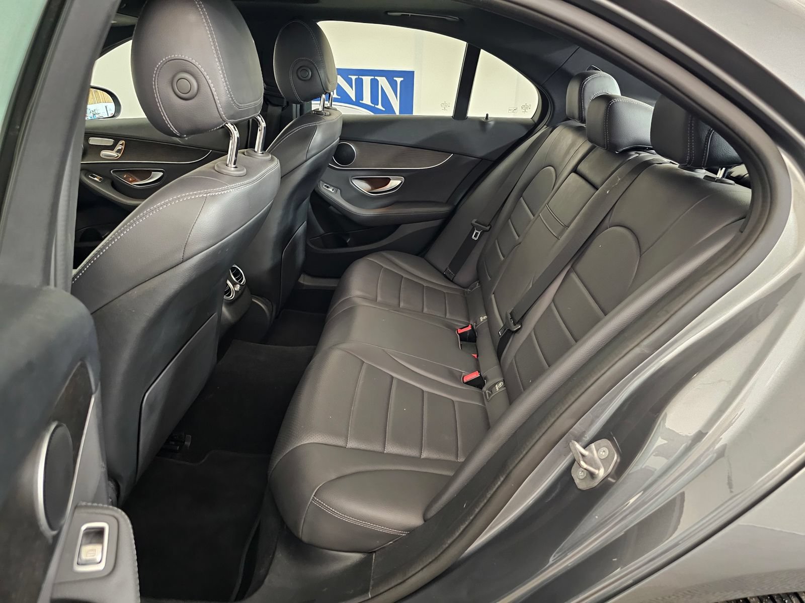 Used 2019 Mercedes-Benz C 300 4MATIC Sedan image 19